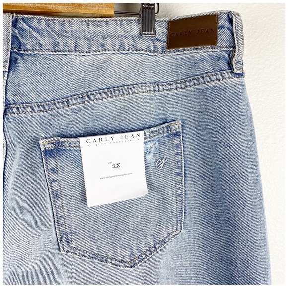 NWT‎ Carly Jean Distressed Topanga Boyfriend Jeans Size 2X - Picture 9 of 13